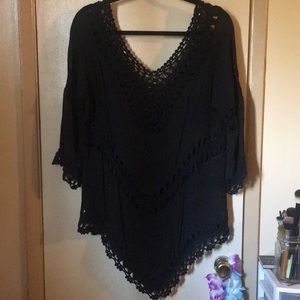 Free-flow, woven blouse!
